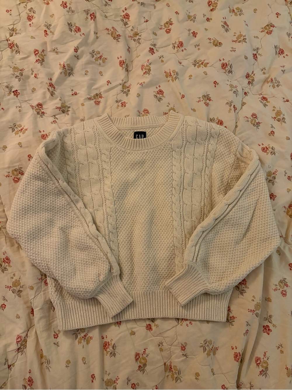 GAP Cream Cable Knit Women's Sweater